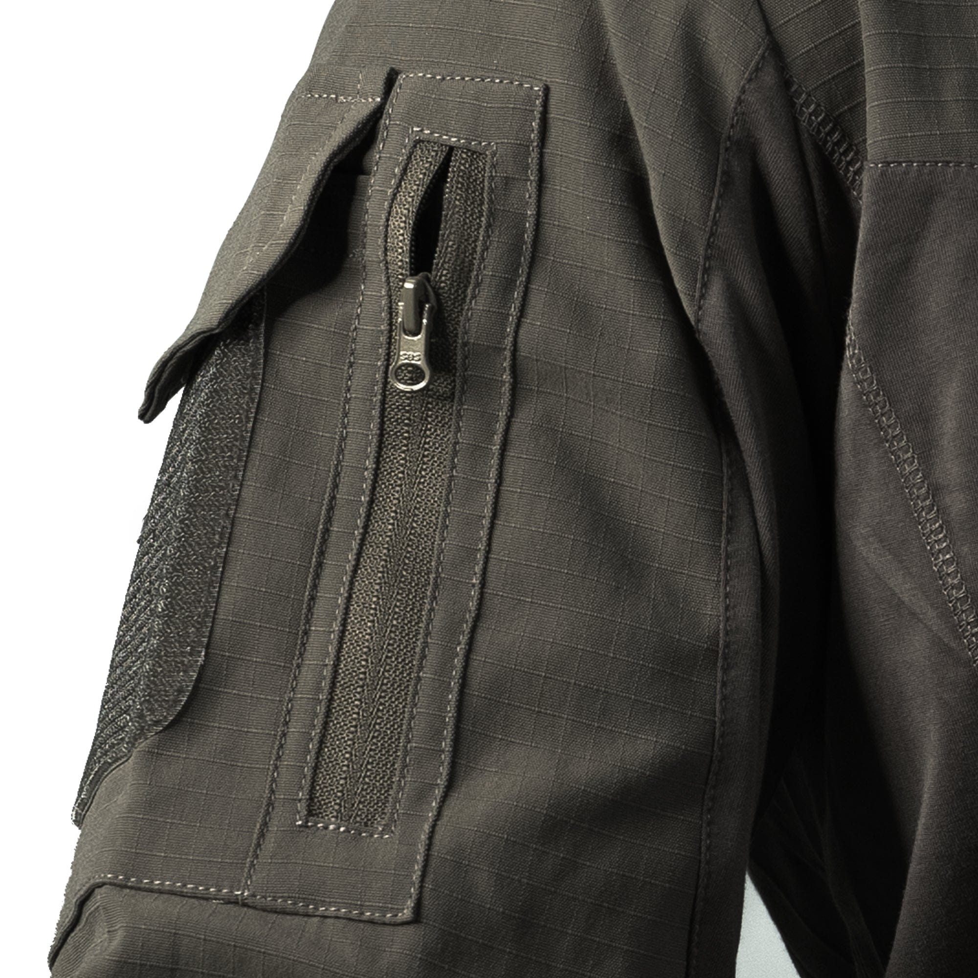 CoolingX_Tactical_Shirt-_Zipper_details